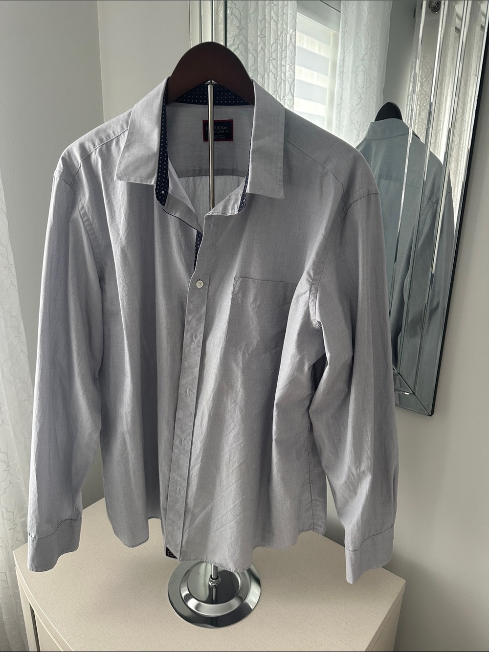 UNTUCKit Light Gray Dress Shirt with Navy Inner Trim